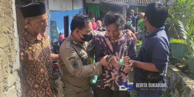 Dianggap Meresahkan Warga, Diduga ODGJ Diamankan Satpol PP Kecamatan Cicurug