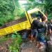 Mobil Truk di Surade Masuk Jurang, Begini Penjelasan Warga