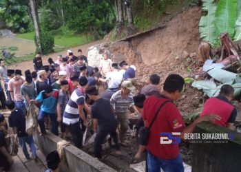 Video: Tebing Setinggi 5 Meter dan Panjang 20 Meter Ambruk Hingga Tutup Akses Arah Makom di Ponpes Al-Amin