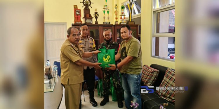 PT Inti Prima Karkasindo Bagikan Puluhan Paket Sembako di Dua Kecamatan