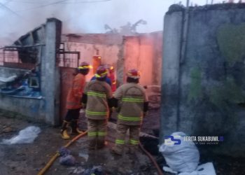 Gudang Kasur di Gunungguruh Hangus Dilalap Si Jago Merah