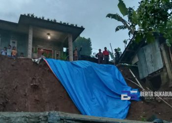 TPT Depan Rumah Warga di Tenjolaya Cicurug Ambruk, Ini Total Kerugiannya