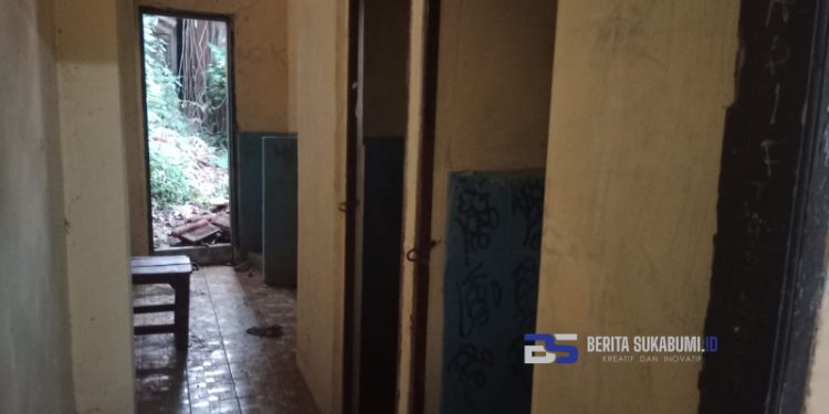 Miris!! Sarana Toilet di SMP PGRI Cicurug Perlu Bantuan dari Pemerintah