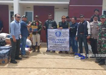 Peduli Gempa Bumi Cianjur, DPC Peradi Cibadak Salurkan Bantuan