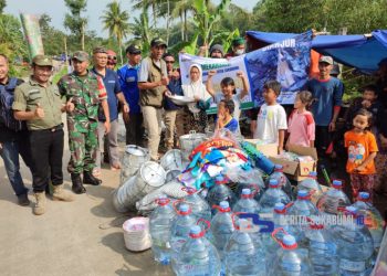 Peduli!! Pemdes Mekarsari Salurkan Bantuan untuk Korban Terdampak Gempa di Cianjur