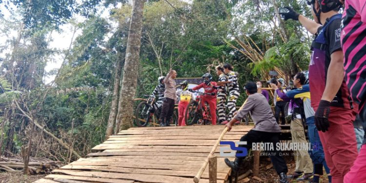 120 Peserta Bike Mengikuti Latihan Downhill di Area TNGHS Kawah Ratu Cidahu