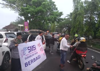Ramadhan Berkah, SMSI Sukabumi Raya Berbagi Ratusan Takjil dan Bukber