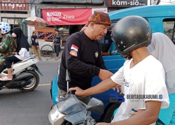Di Penghujung Ramadhan 1444 H, DPC Ormas GAIB 212 Kabupaten Sukabumi Bagikan 1500 Takjil