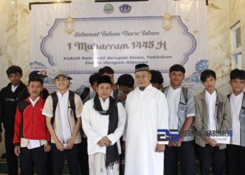 1 Muharram 1445 H, SMA Negeri 1 Cidahu Santuni Puluhan Yatim Piatu
