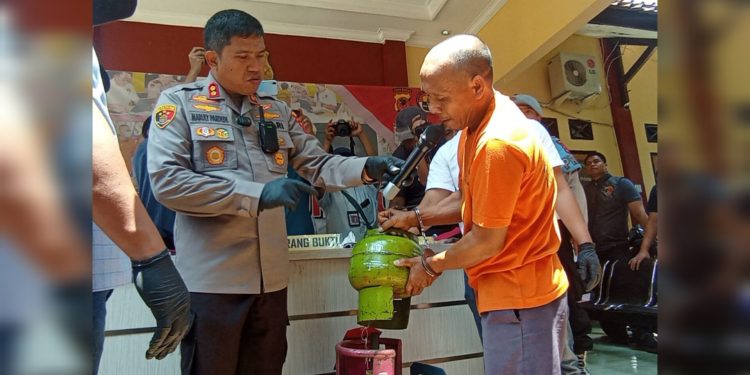 Polisi Tangkap Pelaku Oplos Gas Melon di Palabuhanratu