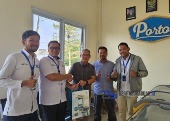 Memperingati Hari Pelanggan Nasional, PLN UP3 Sukabumi Kunjungi Pelanggan