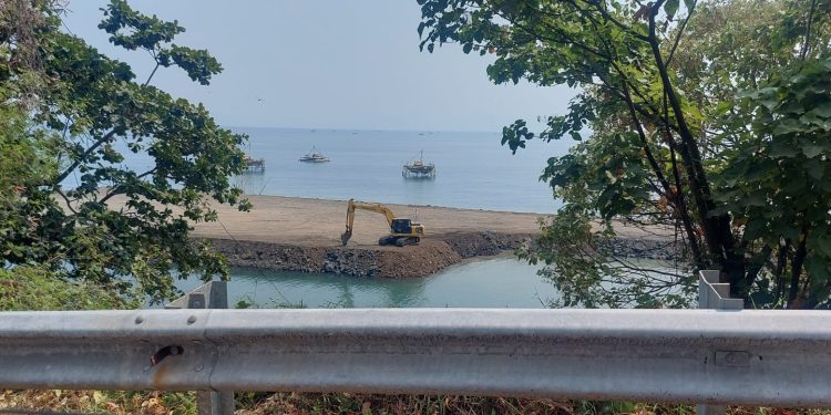 Pembangunan Dermaga di Ciemas Disoal, Tak Miliki Izin PBG