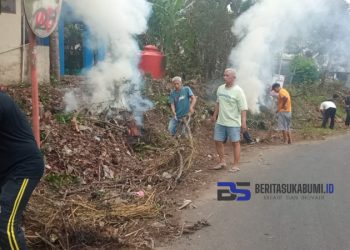 Sering Gotong Royong Bersama Warganya, Ketua RT di Purwasari Diapresiasi Kades