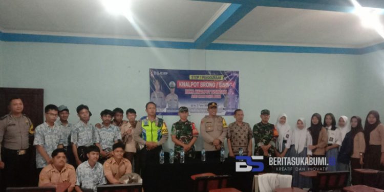 Jumat Curhat, Polsek Cicurug Datangi SMK Informatika CBI, Ini yang Dibahas
