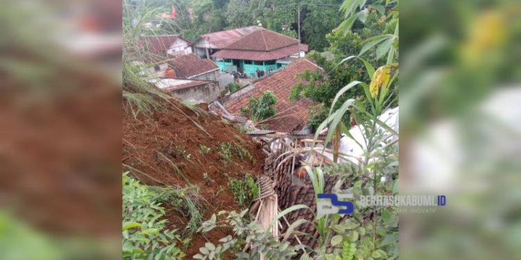 Miris!! 10 Rumah Rusak Berat Tertimbun Material Longsor di Cibadak Sukabumi