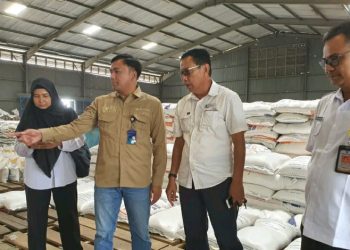 Jelang Ramadhan, Stok Beras di Gudang Bulog Dimonitoring, Dedi: Ketersediaan Beras di Kabupaten Sukabumi Masih Stabil