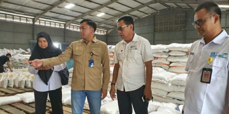 Jelang Ramadhan, Stok Beras di Gudang Bulog Dimonitoring, Dedi: Ketersediaan Beras di Kabupaten Sukabumi Masih Stabil