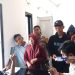 Pemdes Cidahu Salurkan Beras Kepada 1098 KPM, Bhabinkamtibmas Bantu Monitoring