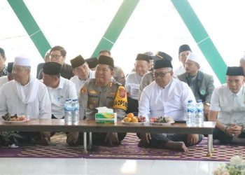 Tafaqquh Fiddin/Bahtsul Masail dan Pengukuhan Pengurus Gedung Islamic Centre Cicurug