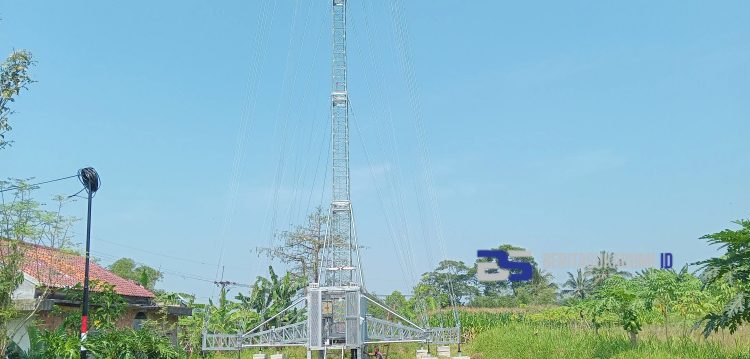 Ada Tower Combat di Desa Bangbayang, Diduga Belum Menempuh Perizinan