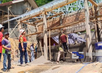Tinjau Pembangunan SMP Bina Insani Cikidang, Begini Kata Kasi Sarpas Disdik