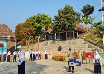 Cegah Tawuran Pelajar, Bripka Afif Lakukan Pembinaan dan Penyuluhan Kepada Ratusan Pelajar SMPN 3 Cicurug