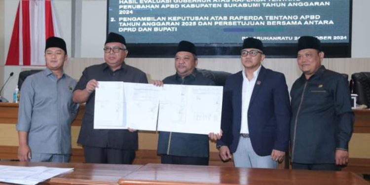 Rapur DPRD Kab. Sukabumi ke 15, Sampaikan Seluruh Dokumen Evaluasi Gubernur atas Raperda Perubahan APBD 2024 