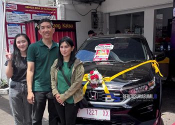 Pupung Dapat Mobil Hanya dengan Berbelanja di Alfamart