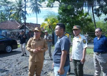 Wabup Tinjau Langsung Lokasi Banjir di Kampung Cileungsi Desa Citarik