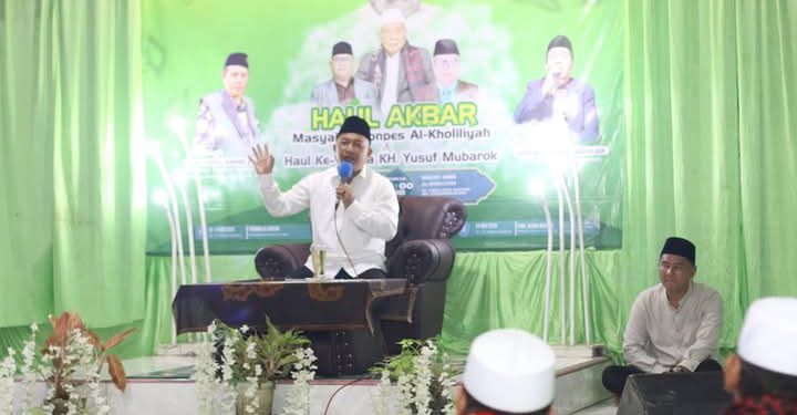 Wabup Hadiri Haul Akbar Guru Besar Yayasan Al-Kholiliyah Sukatani KH. M. Yusuf Mubarok