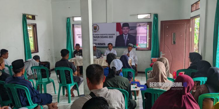 Dewan Aang Reses Bareng Puluhan Warga dari Tiga Desa di Kecamatan Cicurug, Pelaku UMKM Mendapatkan Bantuan Secara Tunai