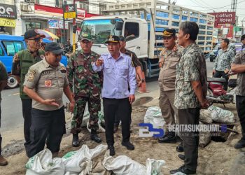 Pasca Banjir di Cicurug, Wabup Tinjau Lokasi Terdampak untuk Cari Solusi