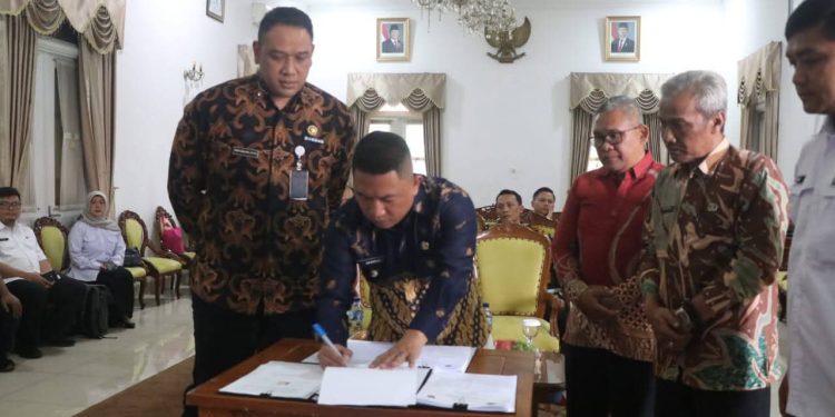 Wabup Hadiri Penandatanganan PKS OP4D, Wujudkan Kemandirian Fiskal Daerah