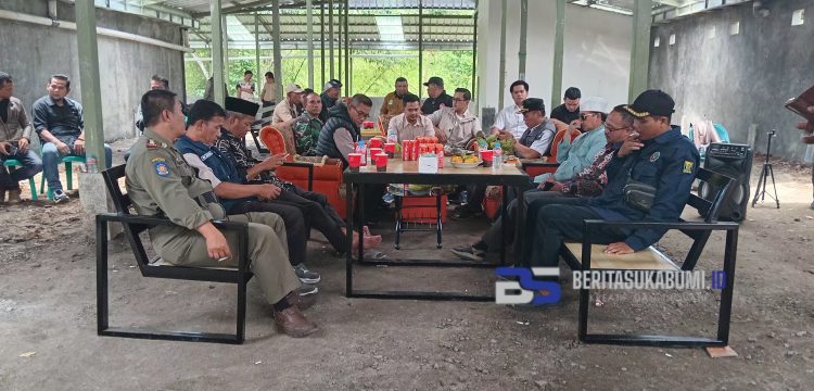 Forkopimcam Cicurug Tinjau Kandang Sapi RBF di Desa Caringin, Ini Hasilnya!!