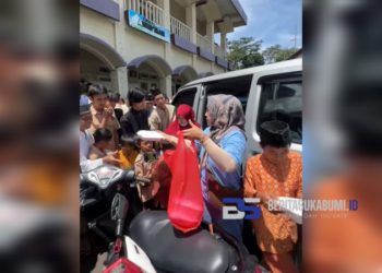 Jumat Berkah!! SPPG Leti Tenjoayu 02 Rutin Berbagi Makanan Kepada Jemaah Masjid