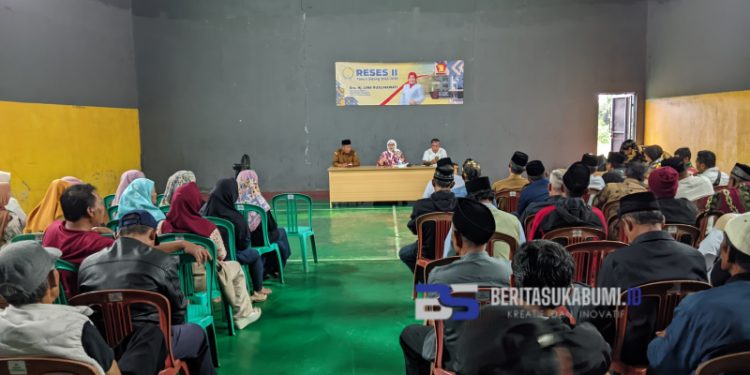 Dra. Hj. Lina Ruslinawati Gelar Reses di Desa Caringin, Buka Ruang Aspirasi Masyarakat