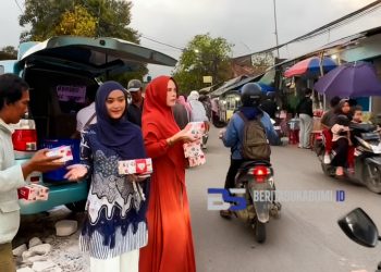 Lagi!! SPPG Leti Tenjoayu 02 Berbagi Ratusan Paket Takjil Kepada Pengendara di Cicurug