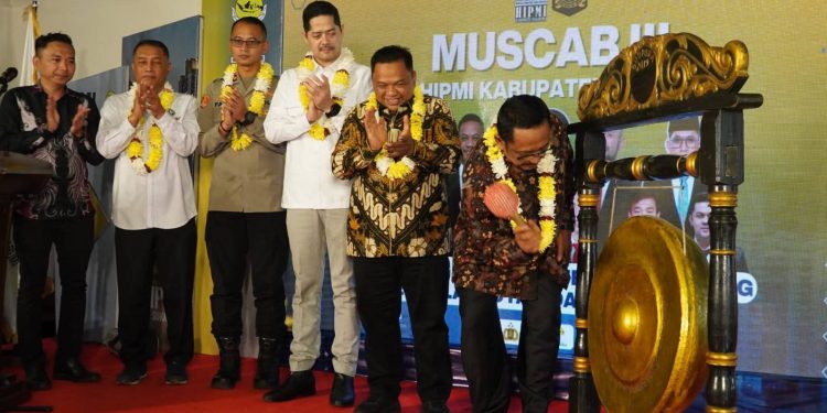 Wujudkan Ekonomi Kreatif, Bupati Sebut HIPMI Sebagai Motor Penggerak Inovasi di Sukabumi