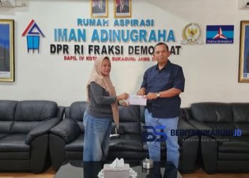 Iman Adinugraha Berikan Bantuan Modal Usaha Kepada Pedagang Empek-empek yang Bebas dari Jeratan Rentenir