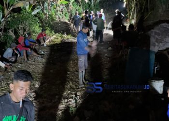 Semangat Gotong Royong Warga Cicohag Wujudkan Jalan TPU yang Layak
