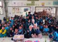 Dari Sampah Jadi Karya Kreatif, Mahasiswa KKN UMMI Ajak Siswa MI Kopeng Sulap Plastik Jadi Ecobrick