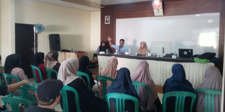 Pelayanan UPTD Dukcapil Wilayah Cicurug Tetap Beroperasi di Hari Libur, Warga Bojongkokosan Antusias Manfaatkan Layanan