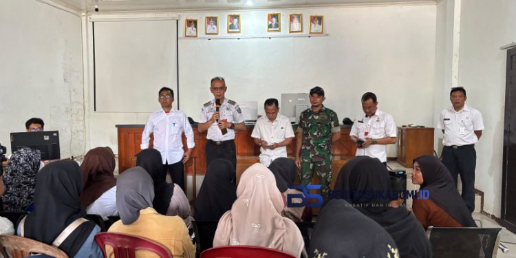 UPTD Disdukcapil Cicurug Gelar Jemput Bola Adminduk di Desa Kadununggal, Warga Sambut Gembira